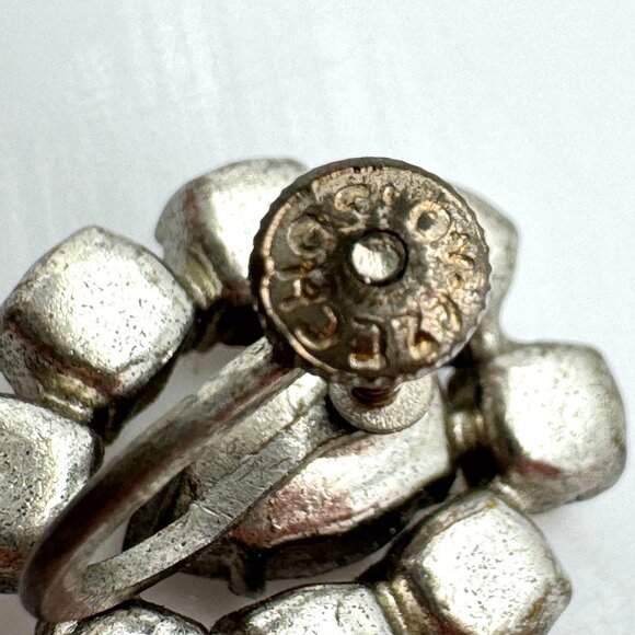 Czechoslovakia Rhinestone Silvertone Screw Back Earrings Vintage 3/4" - Picture 3 of 6